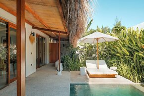 Amber Lombok Beach Resort