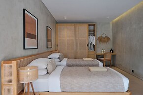 Amber Lombok Beach Resort