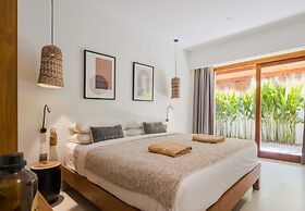 Amber Lombok Beach Resort