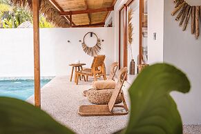 Amber Lombok Beach Resort