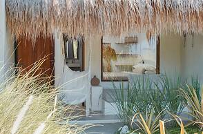 Amber Lombok Beach Resort