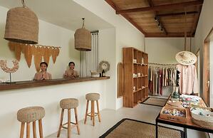 Amber Lombok Beach Resort