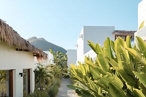 Amber Lombok Beach Resort