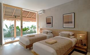 Amber Lombok Beach Resort