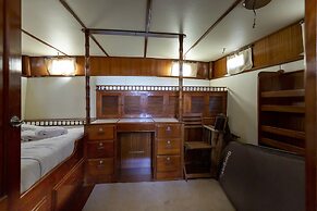 Night on Board Experience Douro