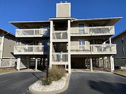 Tilghman Lakes H4 3 Bedroom Condo by Redawning