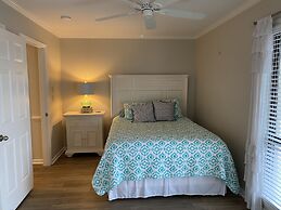 Tilghman Lakes H4 3 Bedroom Condo by RedAwning