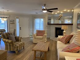 Tilghman Lakes H4 3 Bedroom Condo by RedAwning