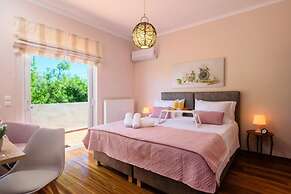 Stunning Comfortable Family House in Chania