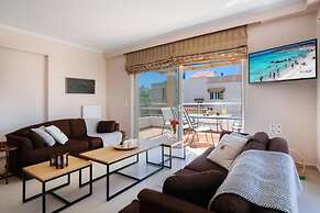 Stunning Comfortable Family House in Chania