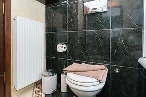 Stunning Comfortable Family House in Chania