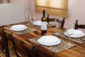 Stunning Comfortable Family House in Chania