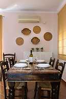 Stunning Comfortable Family House in Chania