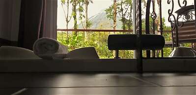 Tropical Suites & Villas