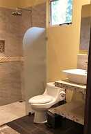 Tropical Suites & Villas