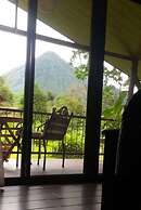 Tropical Suites & Villas