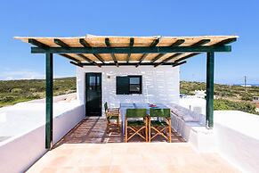 Traditional Villa 5 Mins on Foot From the Beach