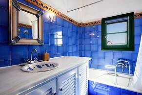 Traditional Villa 5 Mins on Foot From the Beach