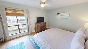 SPC3209 is an upstairs 2 BR with Canal Views RedAwning by RedAwning