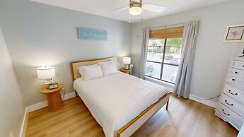 SPC3209 is an upstairs 2 BR with Canal Views RedAwning by RedAwning