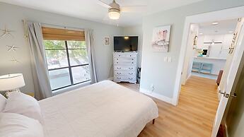 SPC3209 is an upstairs 2 BR with Canal Views RedAwning by RedAwning