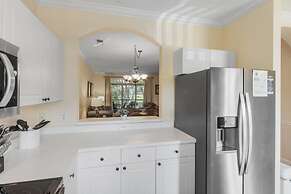 Wedgewood #523 2 Bedroom Condo by RedAwning