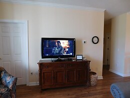 Wedgewood #523 2 Bedroom Condo by RedAwning