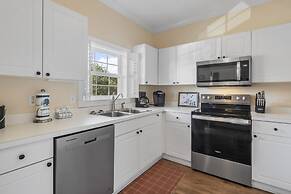 Wedgewood #523 2 Bedroom Condo by RedAwning