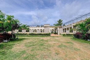 Ezzenza Royal Garden Brindavan Resort