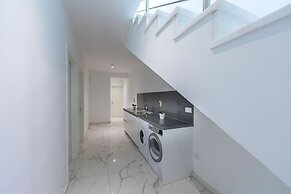 Villa Andromeda Sea Caves