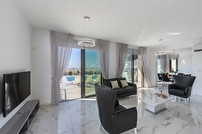 Villa Andromeda Sea Caves