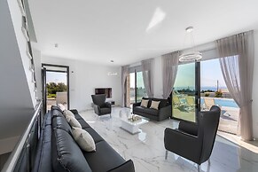 Villa Andromeda Sea Caves