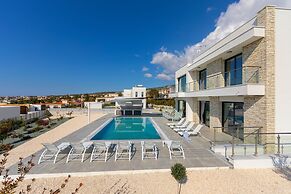 Villa Andromeda Sea Caves