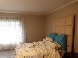 C- Land Guest house Meyerton