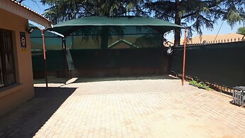 C- Land Guest house Meyerton