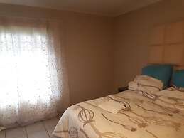 C- Land Guest house Meyerton