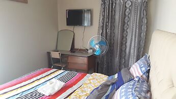 C- Land Guest house Meyerton