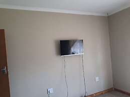 C- Land Guest house Meyerton