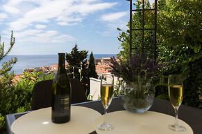 Apartment Purple Rain