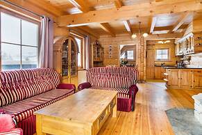 Beautiful Large Villa in Tylmanowa