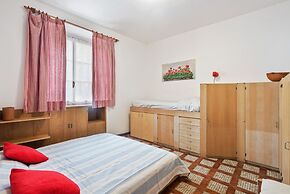 Camogli Bright Apartment with Parking