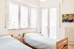 Chiavari Colorful Flat with Garage