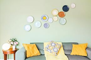 Chiavari Colorful Flat with Garage