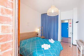 Deiva Marina Sea View Flat with Garage