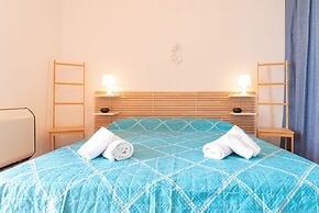 Deiva Marina Sea View Flat with Garage