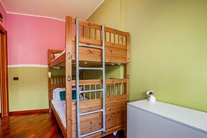 Bari Waterfront Apartment