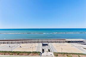 Bari Waterfront Apartment
