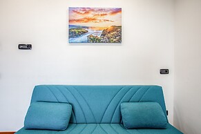 Bari Waterfront Apartment