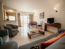 Portugal Rentals Vila da Praia Apartments