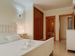 Portugal Rentals Vila da Praia Apartments